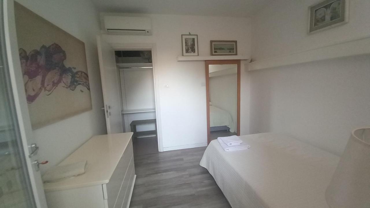 A Casa Di Dora Bed & Breakfast เตรวิโซ ภายนอก รูปภาพ